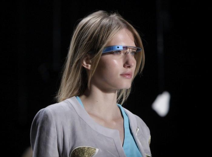 Google Glass: Diane Von Furstenberg lleva a las pasarelas las gafas de Google FOTOS)