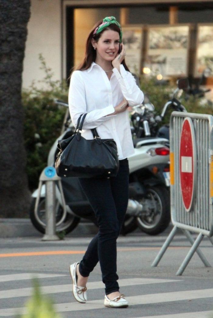 Lana del Rey, desnuda en la portada del 'GQ' británico, recuerda su adicción adolescente al alcohol (FOTOS)