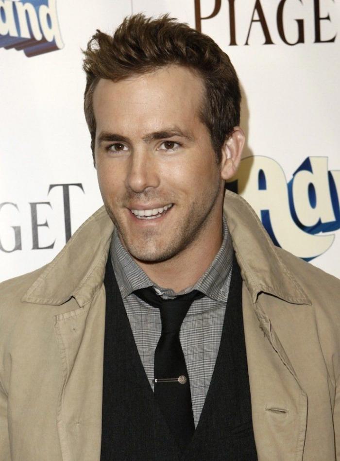 Ryan Reynolds se lo pasa en grande jugando con Blake Lively y el Photoshop (FOTOS)