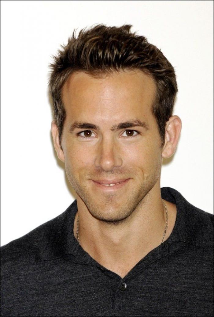 Ryan Reynolds se lo pasa en grande jugando con Blake Lively y el Photoshop (FOTOS)