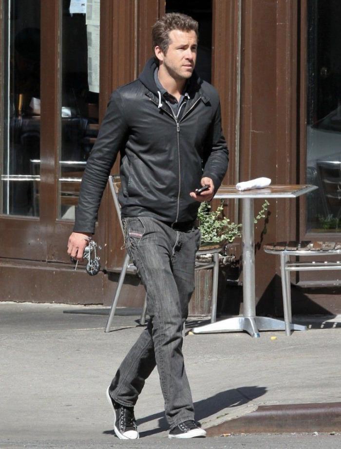 Ryan Reynolds se lo pasa en grande jugando con Blake Lively y el Photoshop (FOTOS)