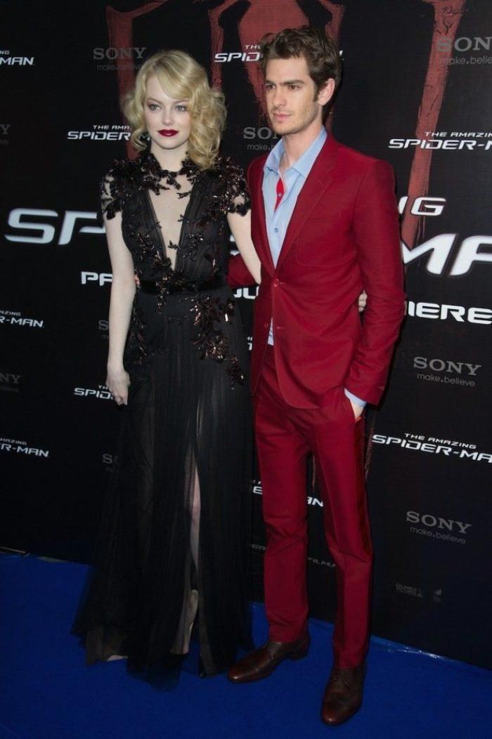 Emma Stone se compromete con su novio y enseña el 'pedrusco'