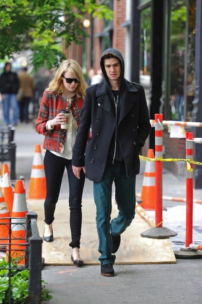 Emma Stone se compromete con su novio y enseña el 'pedrusco'