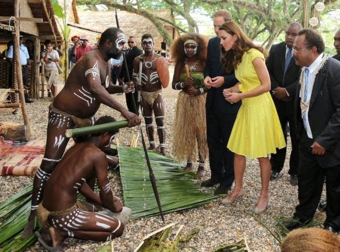 7 cosas más raras que ir en topless que Kate Middleton hace estos días (FOTOS)