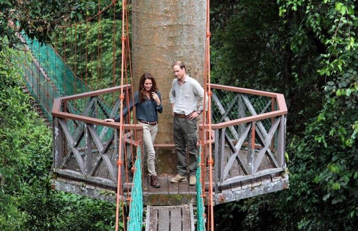 7 cosas más raras que ir en topless que Kate Middleton hace estos días (FOTOS)