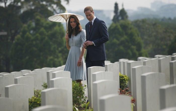 7 cosas más raras que ir en topless que Kate Middleton hace estos días (FOTOS)