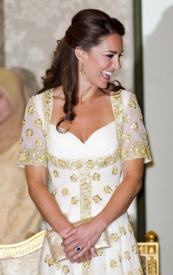 7 cosas más raras que ir en topless que Kate Middleton hace estos días (FOTOS)