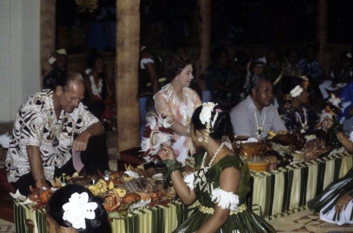 El duque de Edimburgo, ingresado de urgencia