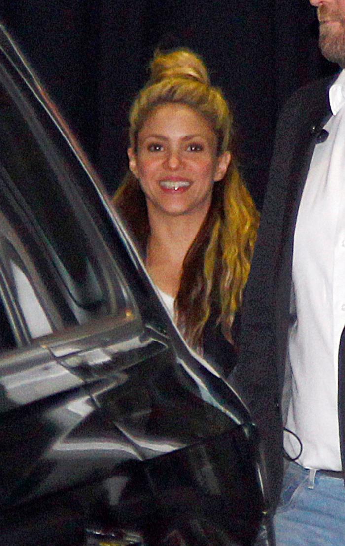 Shakira y Coldplay cantan juntos 'Chantaje' y 'Me enamoré'