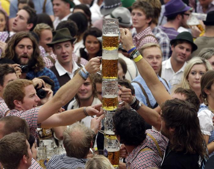 Arranca el Oktoberfest de Múnich, donde se consumirán cerca de 6,5 millones de litros de cerveza (FOTOS)