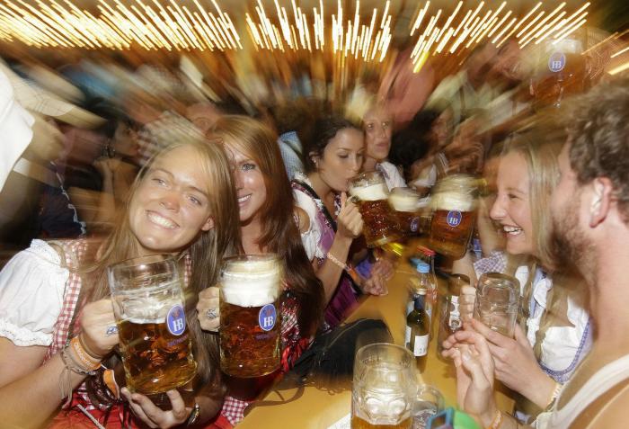 Arranca el Oktoberfest de Múnich, donde se consumirán cerca de 6,5 millones de litros de cerveza (FOTOS)