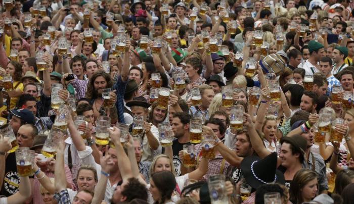 Arranca el Oktoberfest de Múnich, donde se consumirán cerca de 6,5 millones de litros de cerveza (FOTOS)