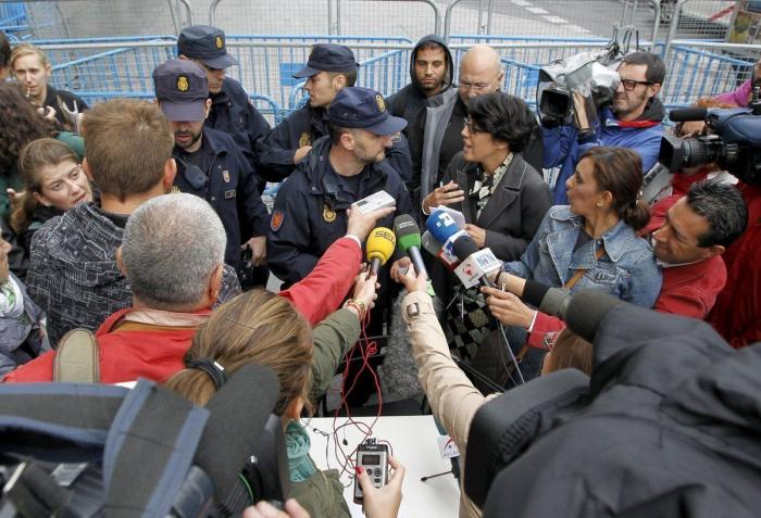 26-S: Miles de personas vuelven a protestar junto al Congreso por segundo día