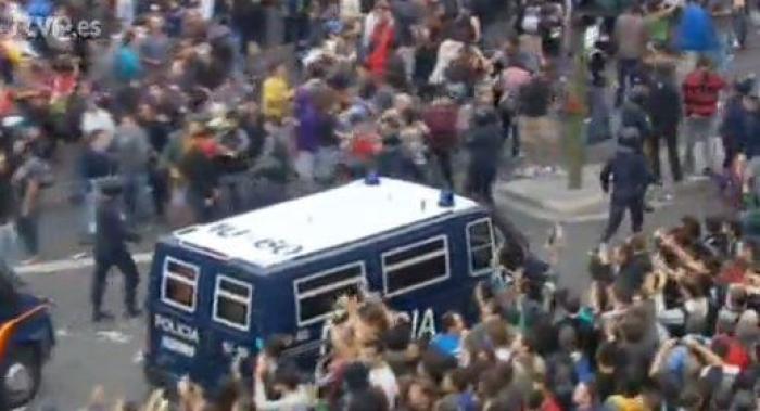 Secuelas del 25-S: "A pesar de las cargas policiales, volveremos a rodear el Congreso"