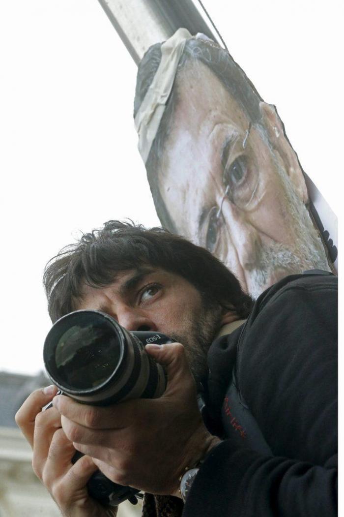 Alberto Casillas, el camarero del Bar Prado: "El jefe policial me ha empujado y me he desmayado"