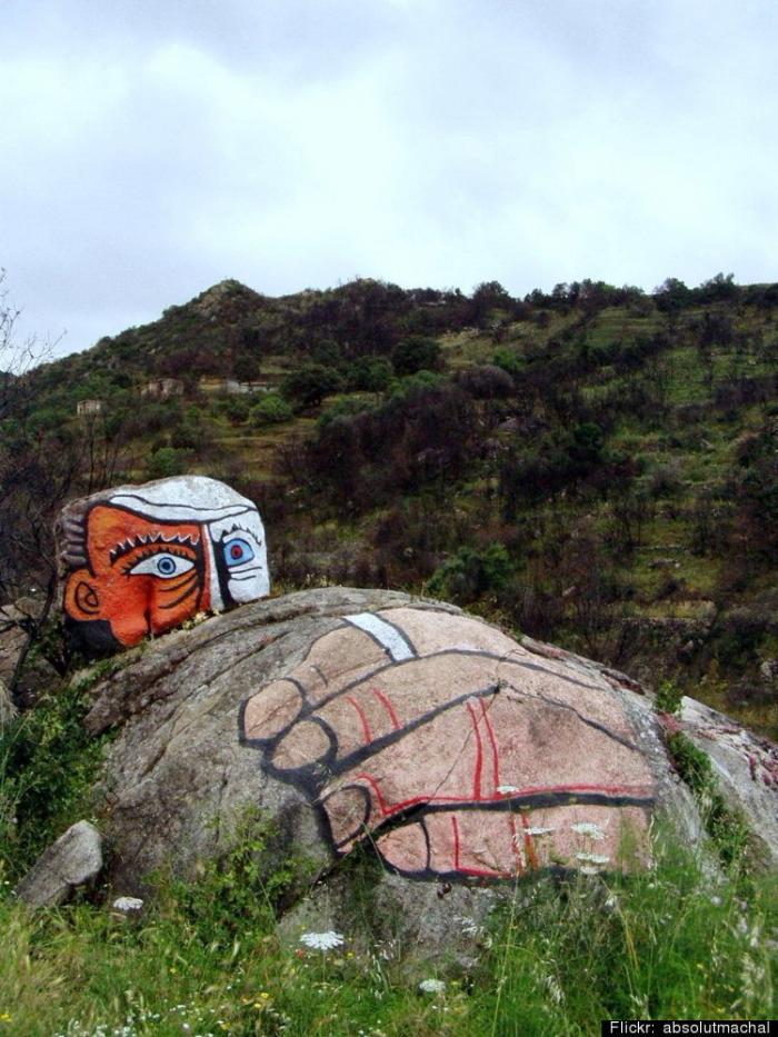 Arte urbano: Orgosolo, el pueblo de bandidos de Cerdeña que se transformó en un mural gigante (FOTOS)