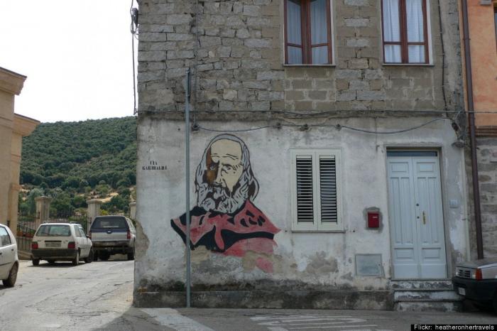 Arte urbano: Orgosolo, el pueblo de bandidos de Cerdeña que se transformó en un mural gigante (FOTOS)