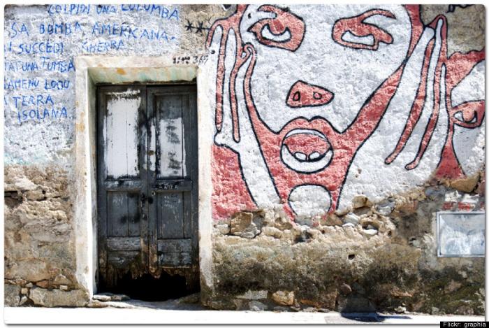 Arte urbano: Orgosolo, el pueblo de bandidos de Cerdeña que se transformó en un mural gigante (FOTOS)