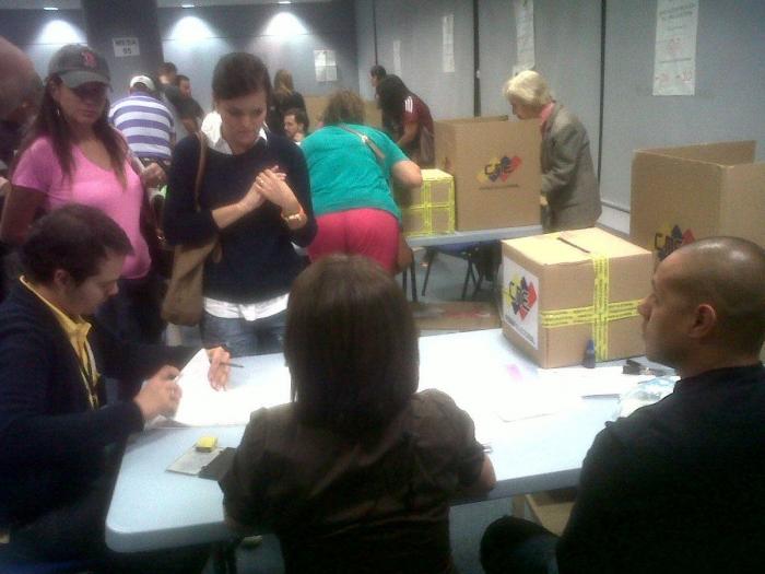 Venezuela vota en España (FOTOS)