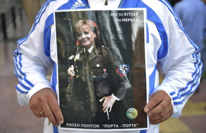 Miles de griegos protestan contra la visita de Angela Merkel (FOTOS)