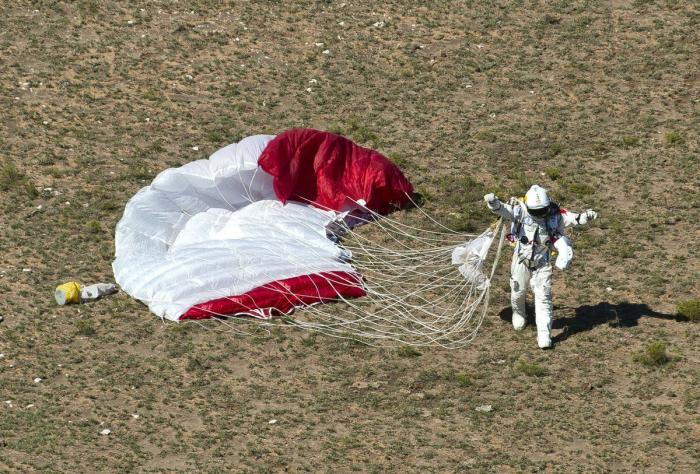 Felix Baumgartner, salto estratosfera: Teledeporte bate récord de audiencia y logra el minuto de oro (FOTOS, VÍDEO)