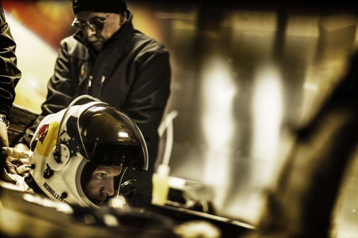 Felix Baumgartner, tras su salto desde la estratosfera: "Pensé que iba a perder el sentido"