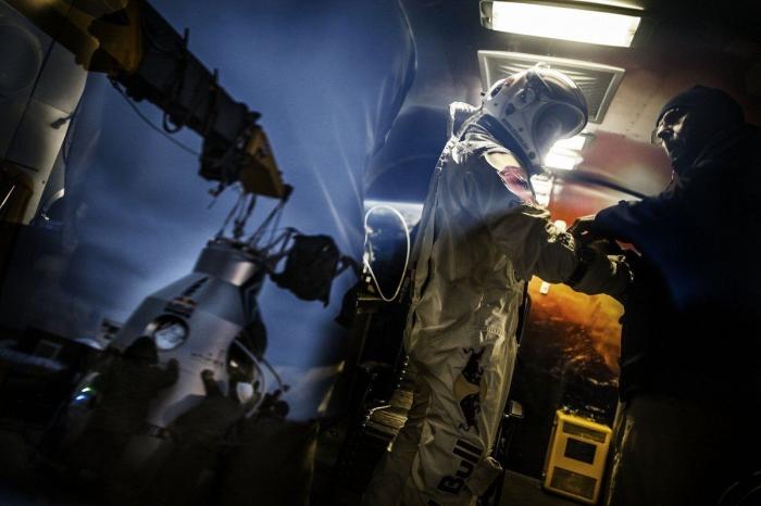 Felix Baumgartner, tras su salto desde la estratosfera: "Pensé que iba a perder el sentido"