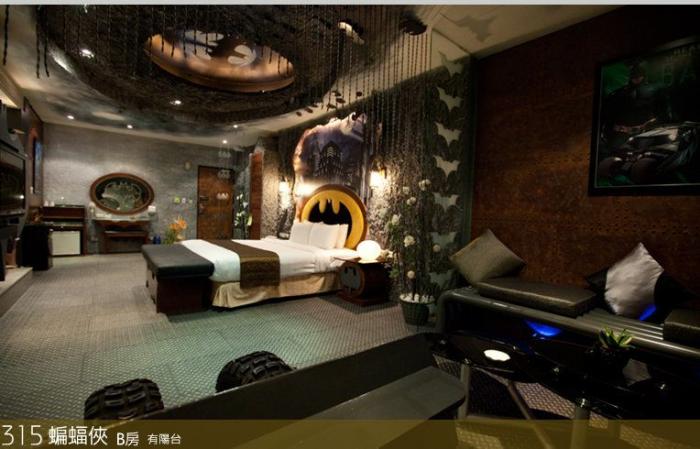 Hotel Batman: en Taiwán es posible dormir en una habitación Batcueva (FOTOS)