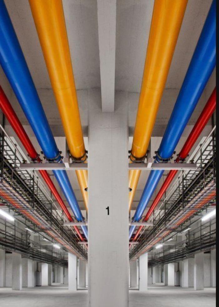 Centros de datos de Google: el gigante enseña sus tuberías de colores (FOTOS, VÍDEO)
