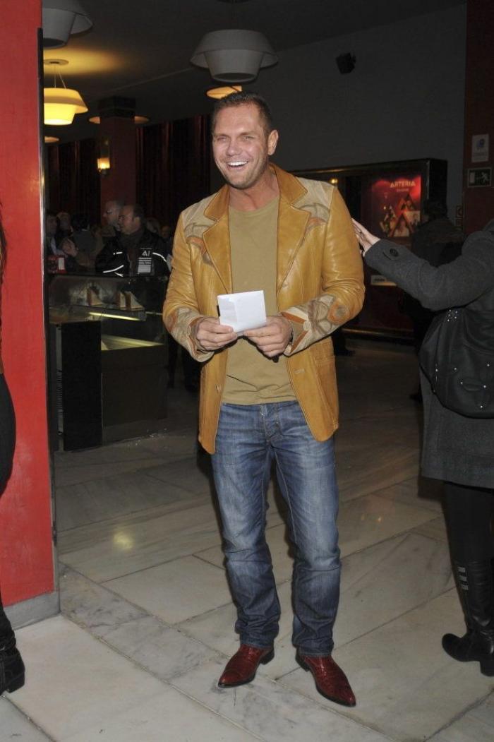 Nacho Vidal agrede a un policía tras ser sorprendido conduciendo drogado, a gran velocidad y sin puntos en el carné