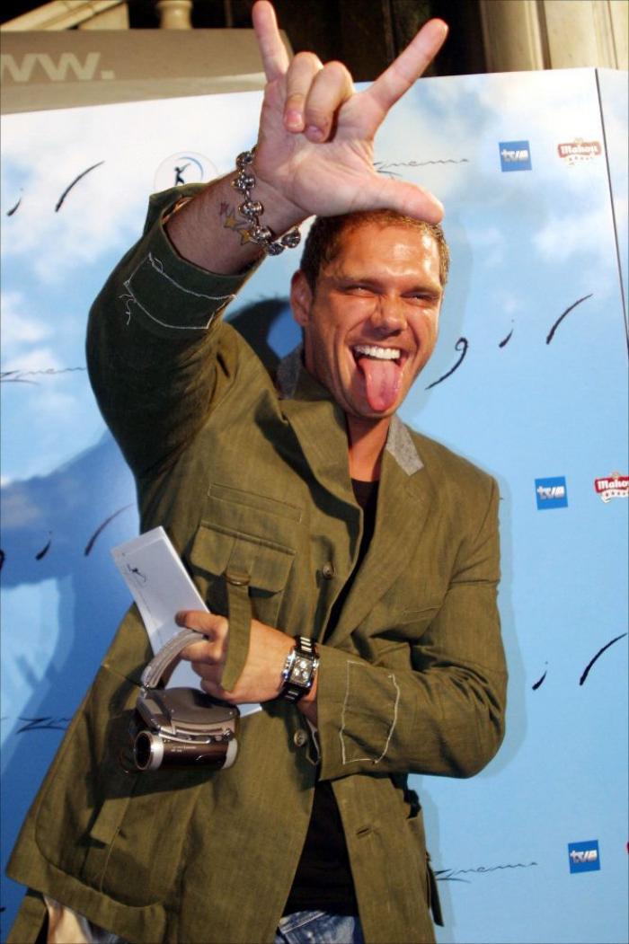 Nacho Vidal agrede a un policía tras ser sorprendido conduciendo drogado, a gran velocidad y sin puntos en el carné