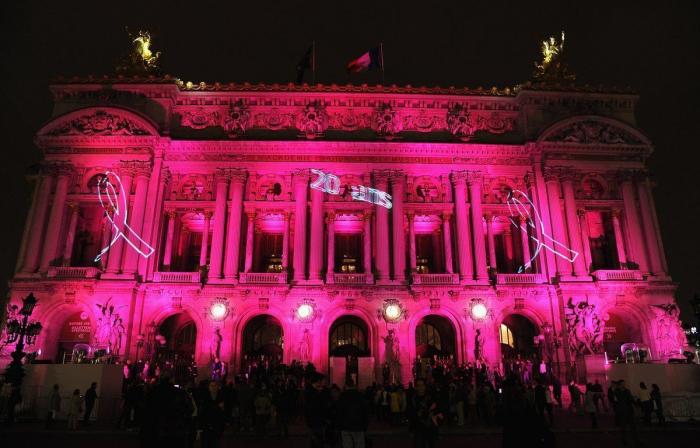 Un nuevo fármaco frena el avance de un tipo de cáncer de mama: los resultados "más positivos en la historia"