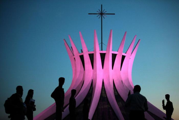 Un nuevo fármaco frena el avance de un tipo de cáncer de mama: los resultados "más positivos en la historia"