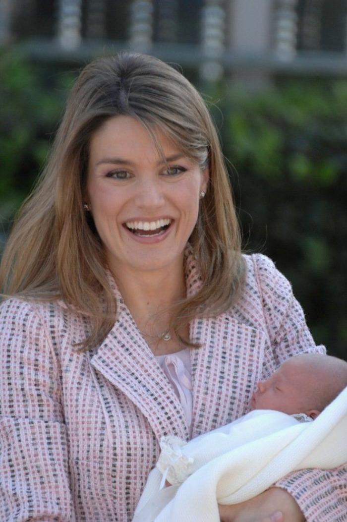 Cachondeo con este titular de una revista sobre el los reyes Felipe y Letizia