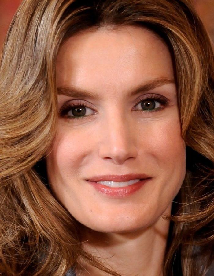 Cachondeo con este titular de una revista sobre el los reyes Felipe y Letizia