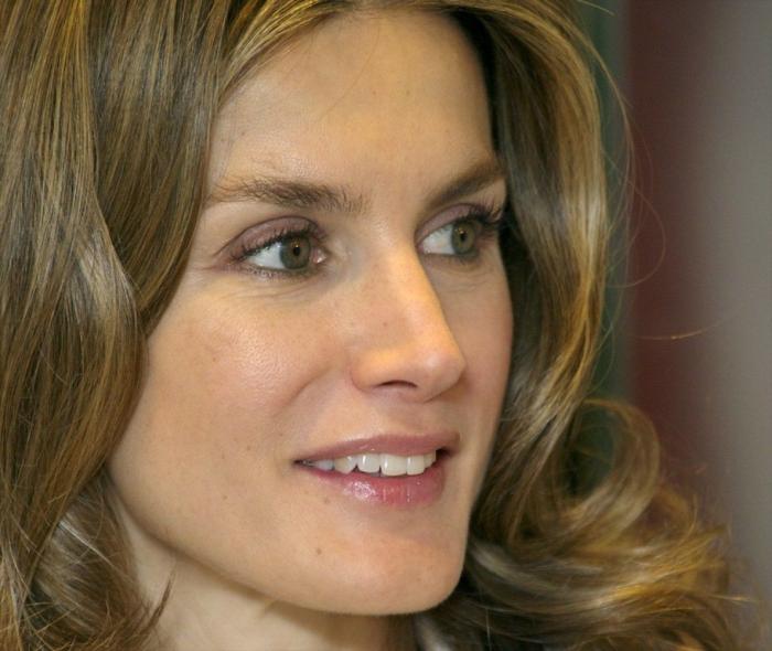 Cachondeo con este titular de una revista sobre el los reyes Felipe y Letizia