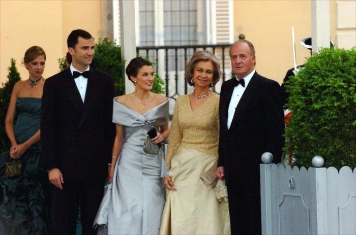 Una prestigiosa revista británica se pronuncia sobre el vestido de caerse de espaldas de Letizia