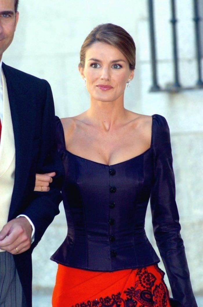 Una prestigiosa revista británica se pronuncia sobre el vestido de caerse de espaldas de Letizia