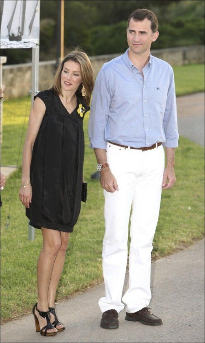 Una prestigiosa revista británica se pronuncia sobre el vestido de caerse de espaldas de Letizia