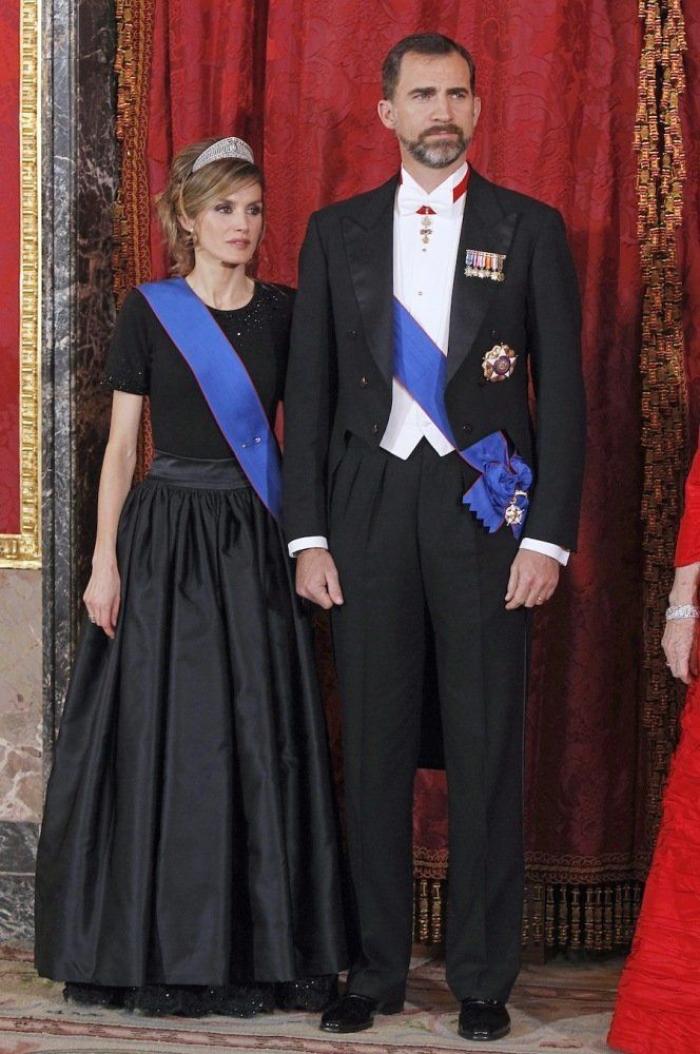 Una prestigiosa revista británica se pronuncia sobre el vestido de caerse de espaldas de Letizia