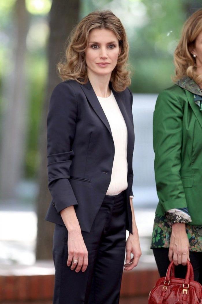 Una prestigiosa revista británica se pronuncia sobre el vestido de caerse de espaldas de Letizia