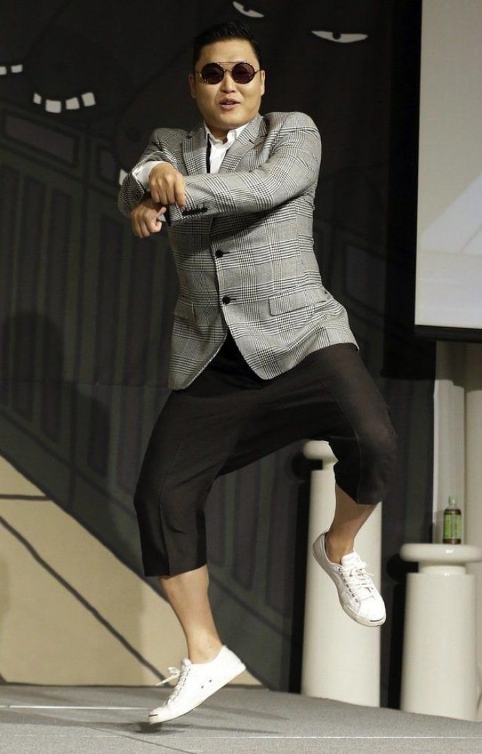 Gangnam Style: Madonna y PSY, juntos en el escenario, con el baile del caballo (VIDEO)