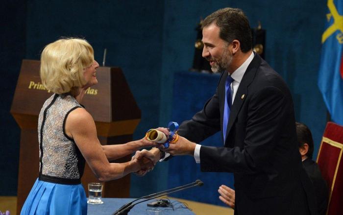 Xavi dona a un programa social los 25.000 euros obtenidos por el Príncipe de Asturias (FOTO)