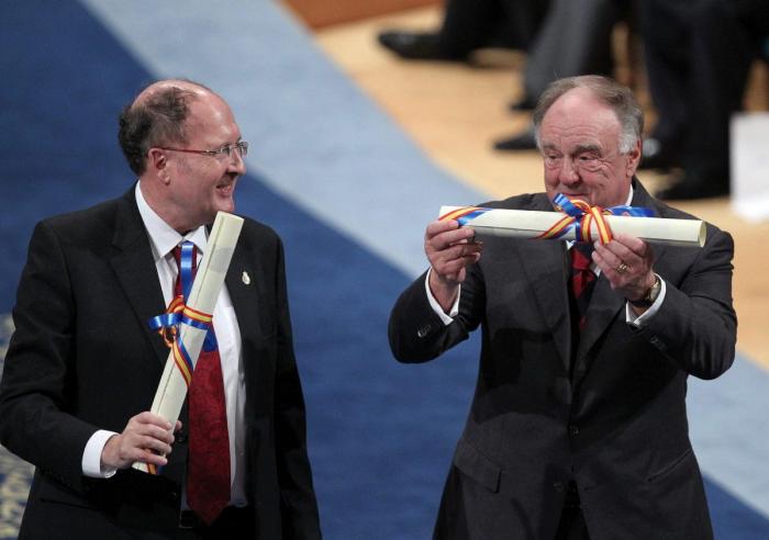 Xavi dona a un programa social los 25.000 euros obtenidos por el Príncipe de Asturias (FOTO)