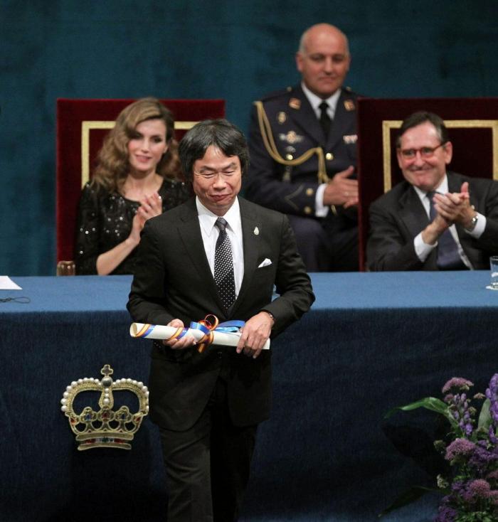 Xavi dona a un programa social los 25.000 euros obtenidos por el Príncipe de Asturias (FOTO)