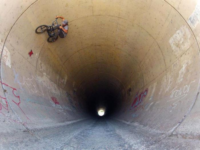 Danny MacAskill recorre en bici los tejados de Las Palmas de Gran Canaria y lo graba con una GoPro