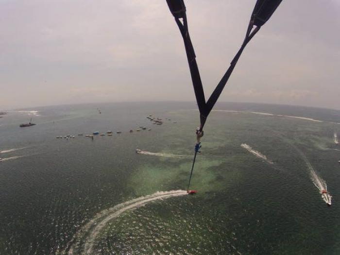 Danny MacAskill recorre en bici los tejados de Las Palmas de Gran Canaria y lo graba con una GoPro