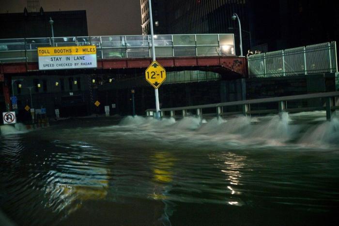 Barack Obama y Mitt Romney vuelven a la campaña tras una gestión de Sandy alabada por los ciudadanos