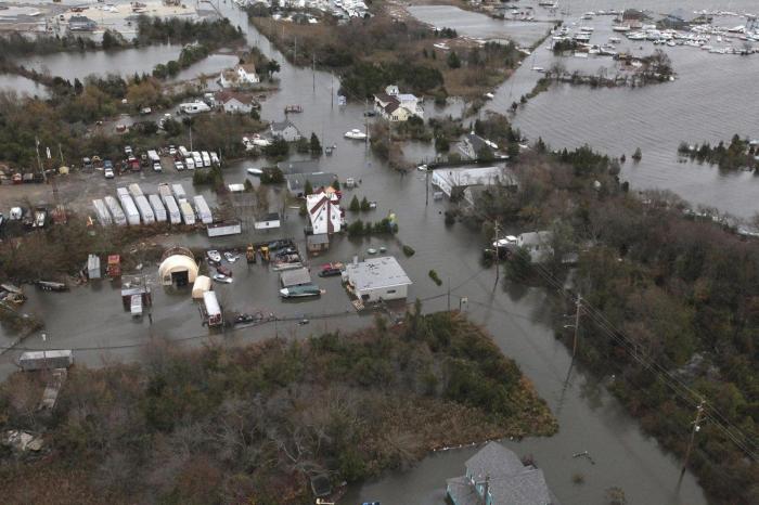 Michael Bloomberg cede a las críticas y cancela el maratón de Nueva York tras el huracán Sandy