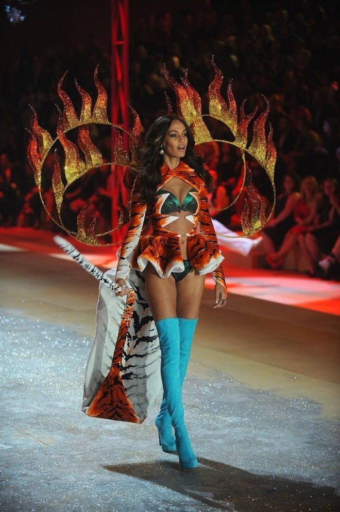 FOTOS: así ha sido el desfile Victoria's Secret 2014 en Londres